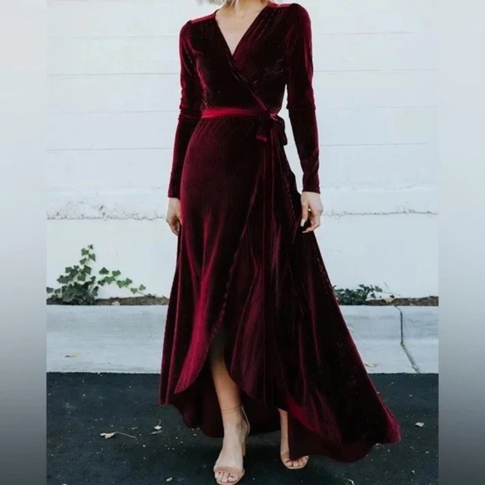Baltic Born Red Ribbed Velvet wrap dress | size small